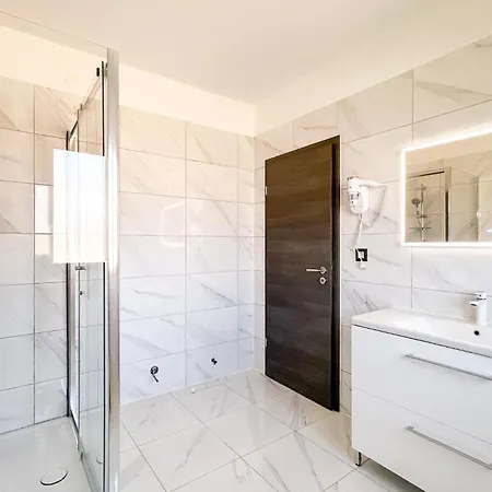Beautiful Home In Visnjan *
