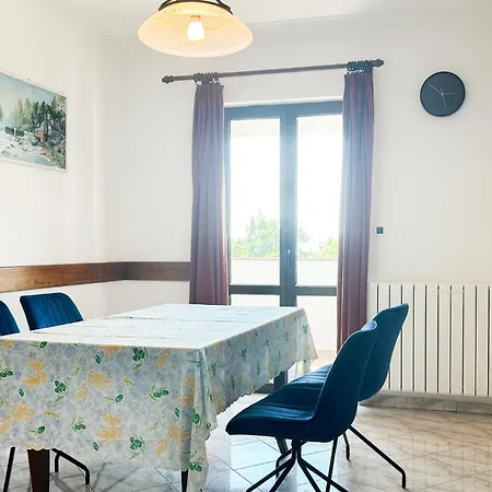 Beautiful Home In Visnjan
